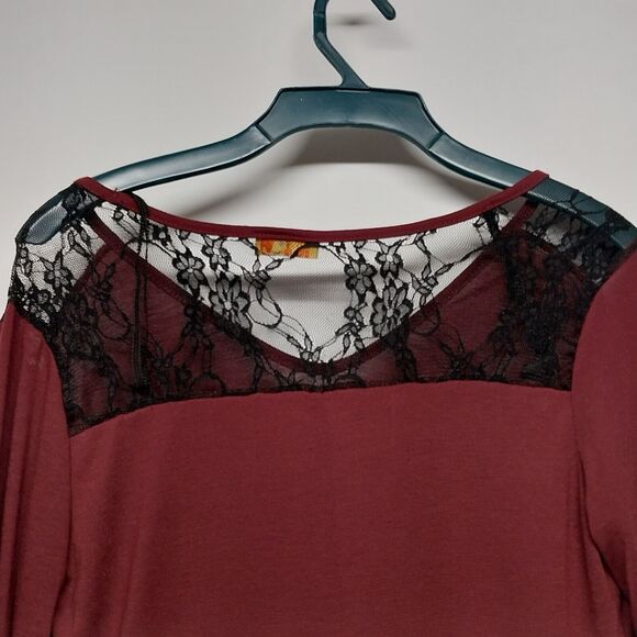 Liz in LA Maroon Long Sleeve XL Shirt Lace Shoulders And Back V-Neck Pullover - Picture 7 of 9